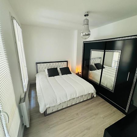 Charmante Appartement F2 Au Coeur De Paris 1Er Exteriör bild